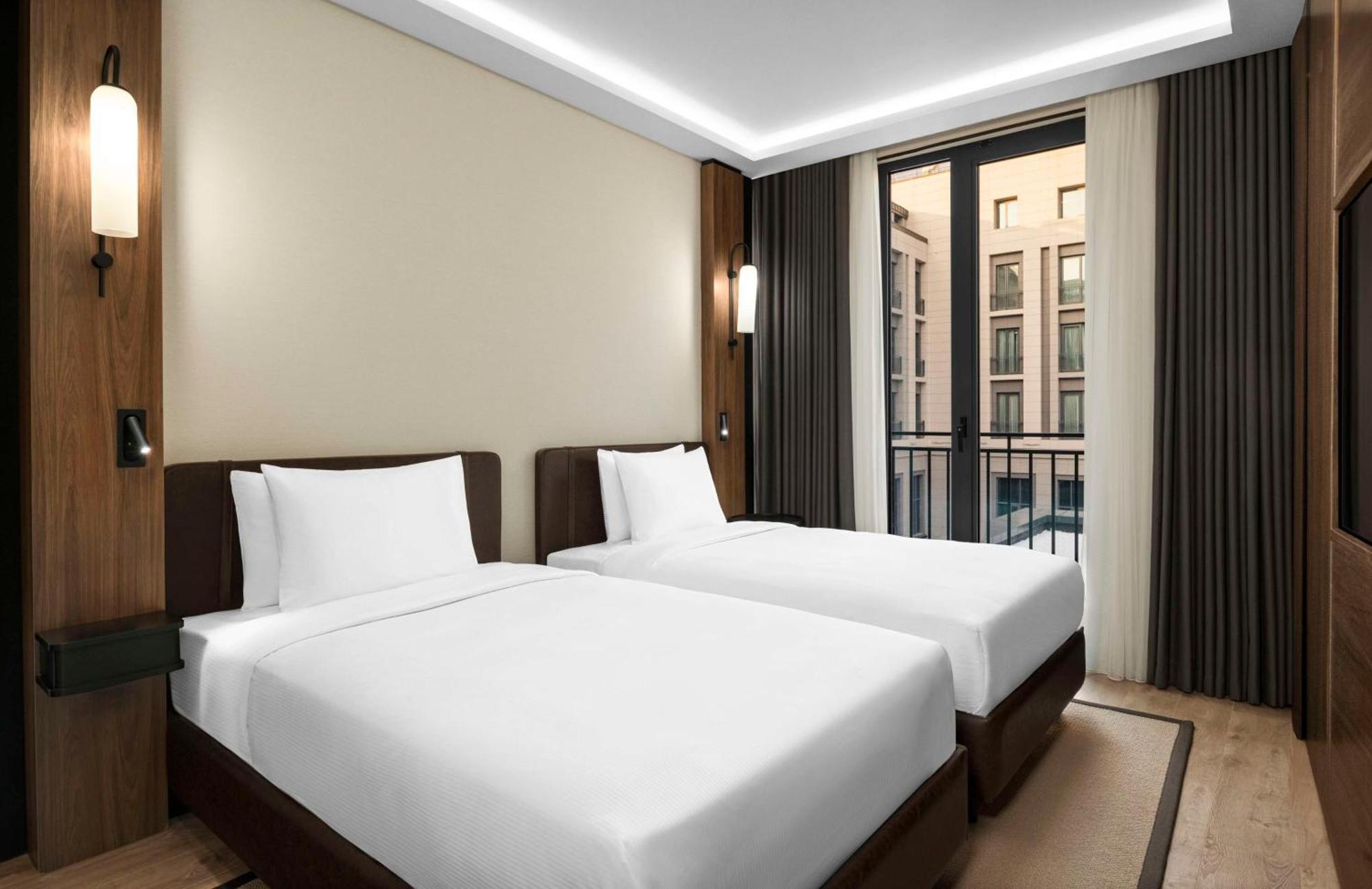 Altunizade Suites Istanbul, Curio Collection By Hilton Ngoại thất bức ảnh